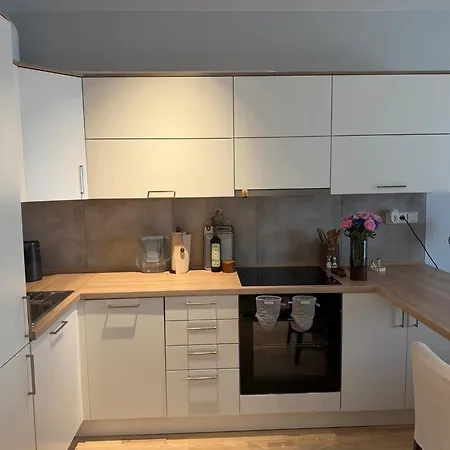 Apartmán 8 1-bed Sleeps 2 W Parking Near Metro